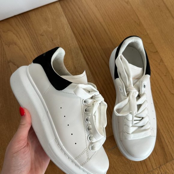 Alexander McQueen Lace-up Chunky Sneakers Oversized Rubber Sole Sz 35 White - Picture 6 of 12